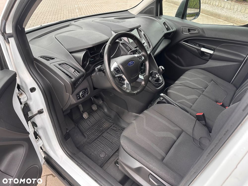 Ford Transit connect - 5