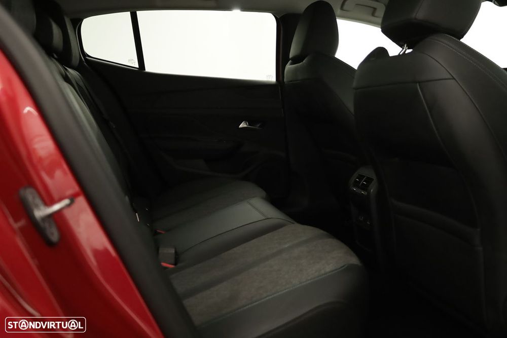 Peugeot 408 1.6 Hybrid Allure e-EAT8 - 22