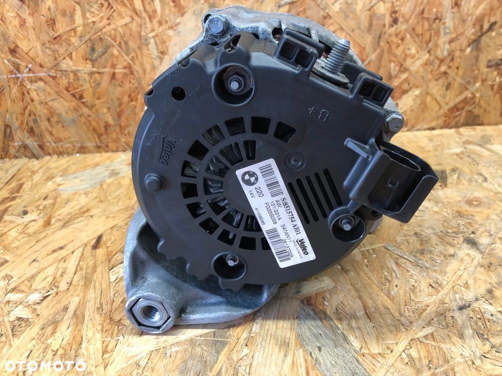 ALTERNATOR BMW X5 F15 E70 X6 F16 F10 F11 F35 F30 3.0D 3.5D N57 220A 8515754 - 2