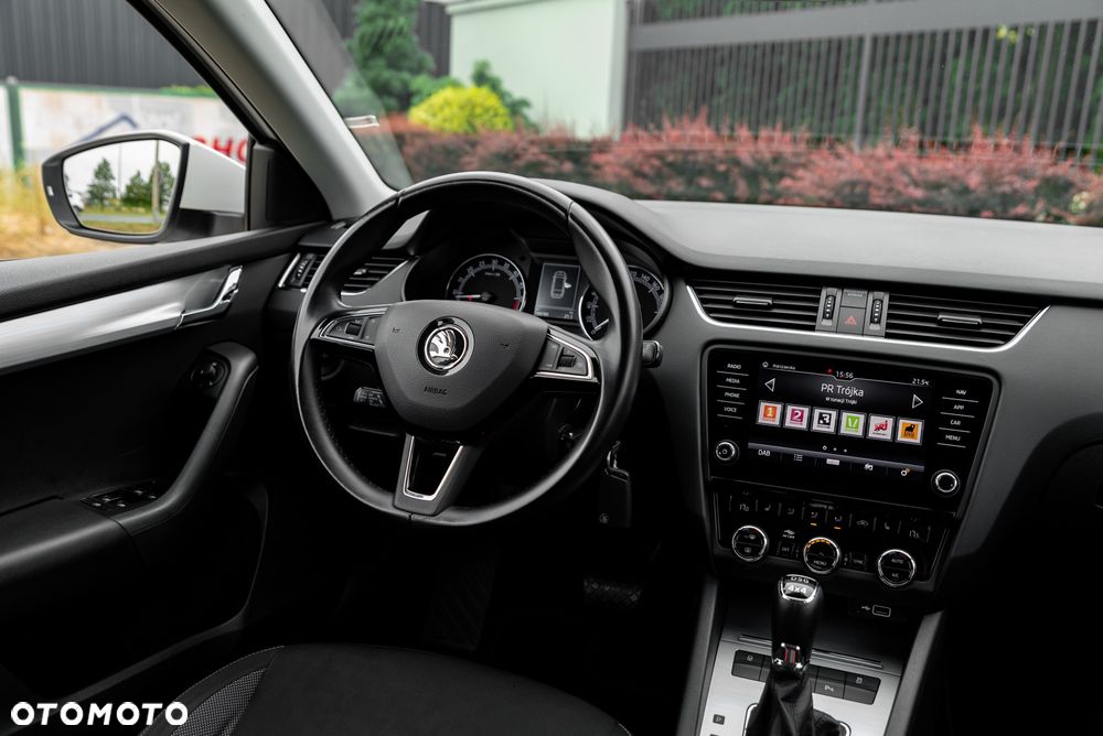 Skoda Octavia 2.0 TDI 4x4 DSG Style - 23