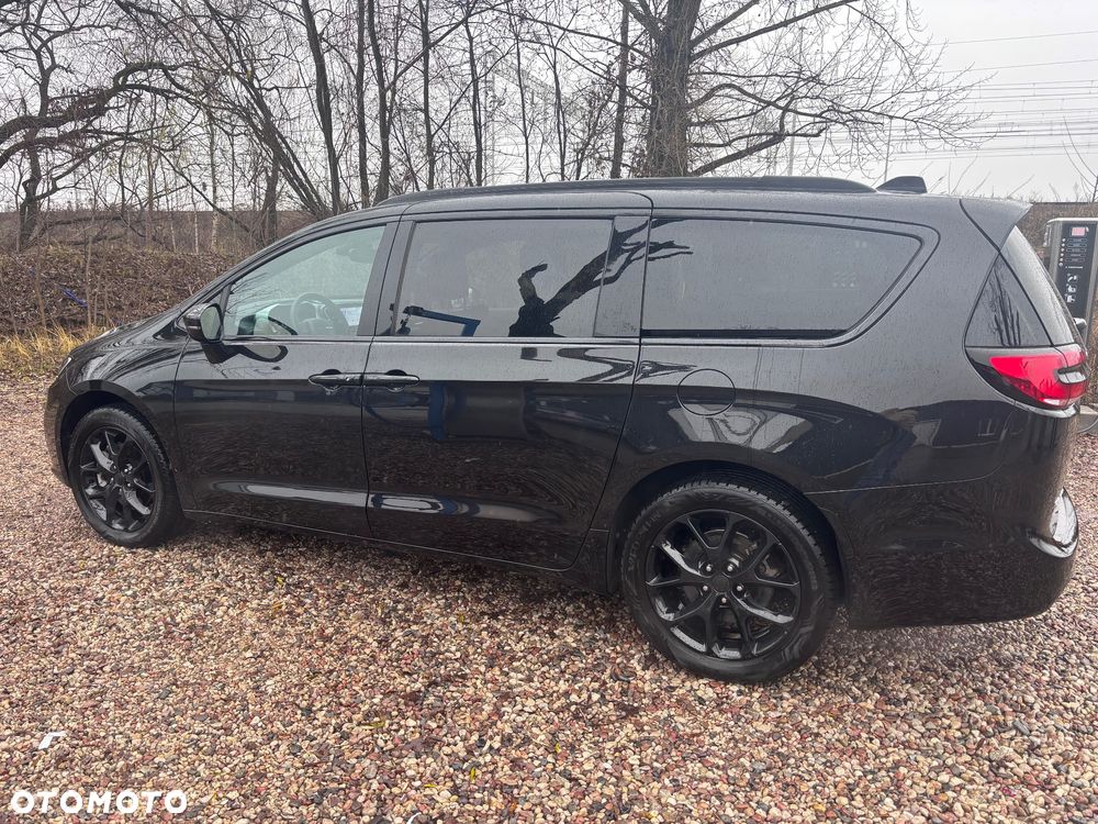 Chrysler Pacifica - 9