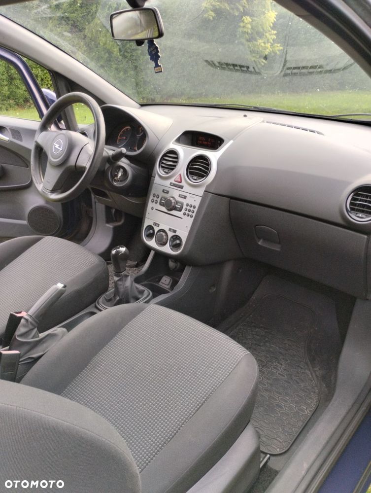 Opel Corsa 1.2 16V Cosmo - 8