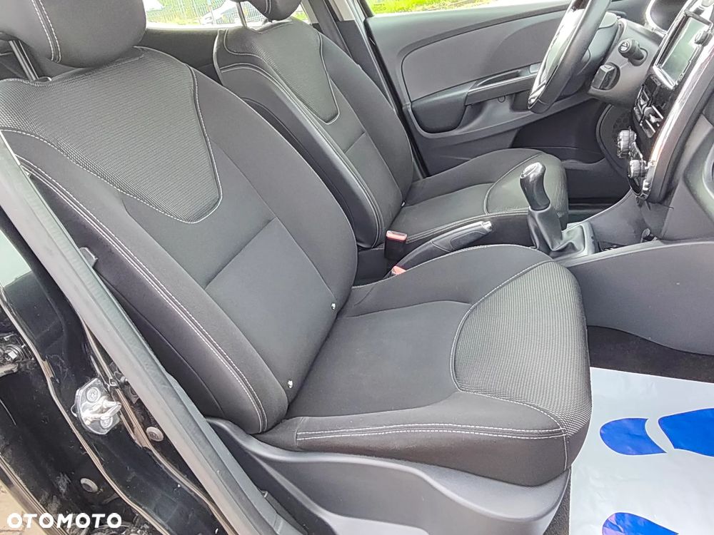 Renault Clio 1.2 16V 75 Life - 8