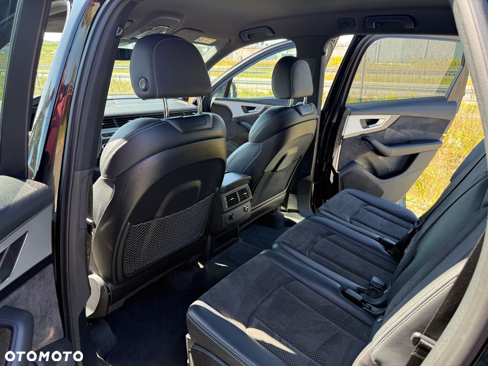 Audi Q7 45 TDI mHEV Quattro S Line Tiptr - 11
