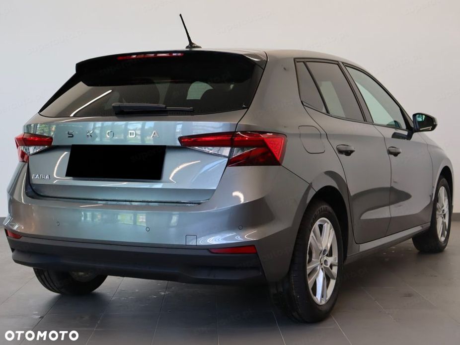 Skoda Fabia 1.5 TSI Drive DSG - 3