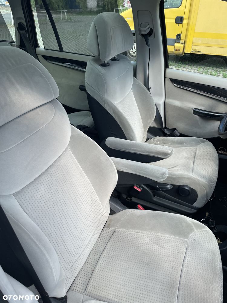 Citroën C4 1.6 HDi FAP Exclusive - 10