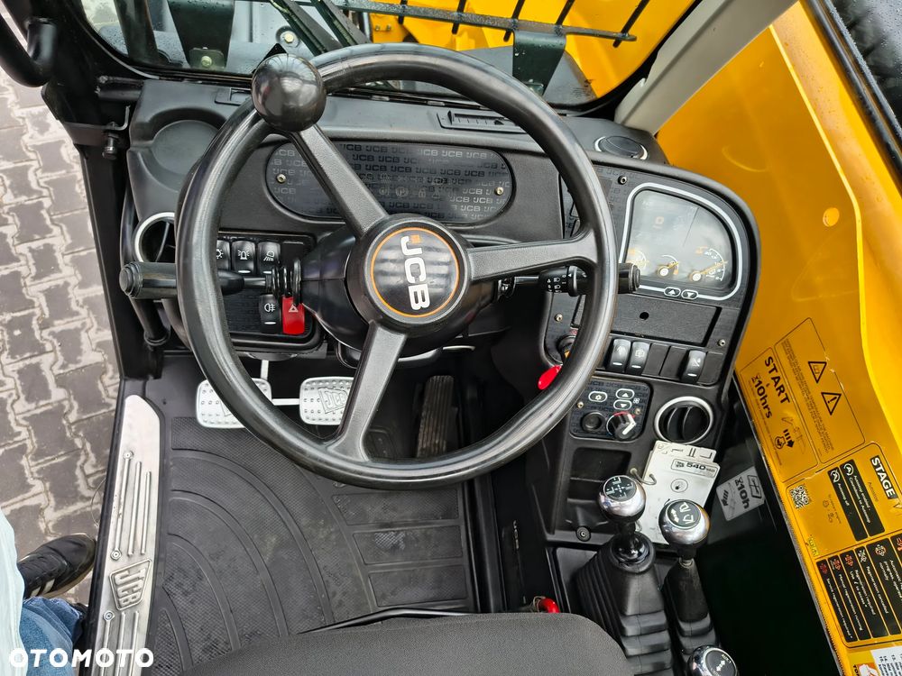 JCB 540-140 2021r - 24