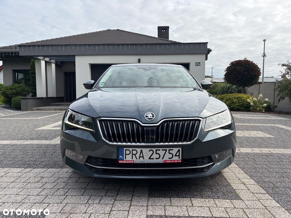 Skoda Superb ver-1-4-tsi-act-ambition - 2