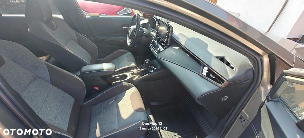 Toyota Corolla 1.8 Hybrid Trek - 9