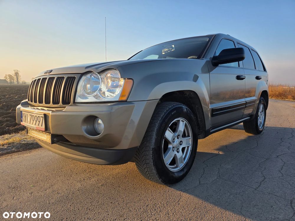 Jeep Grand Cherokee - 26