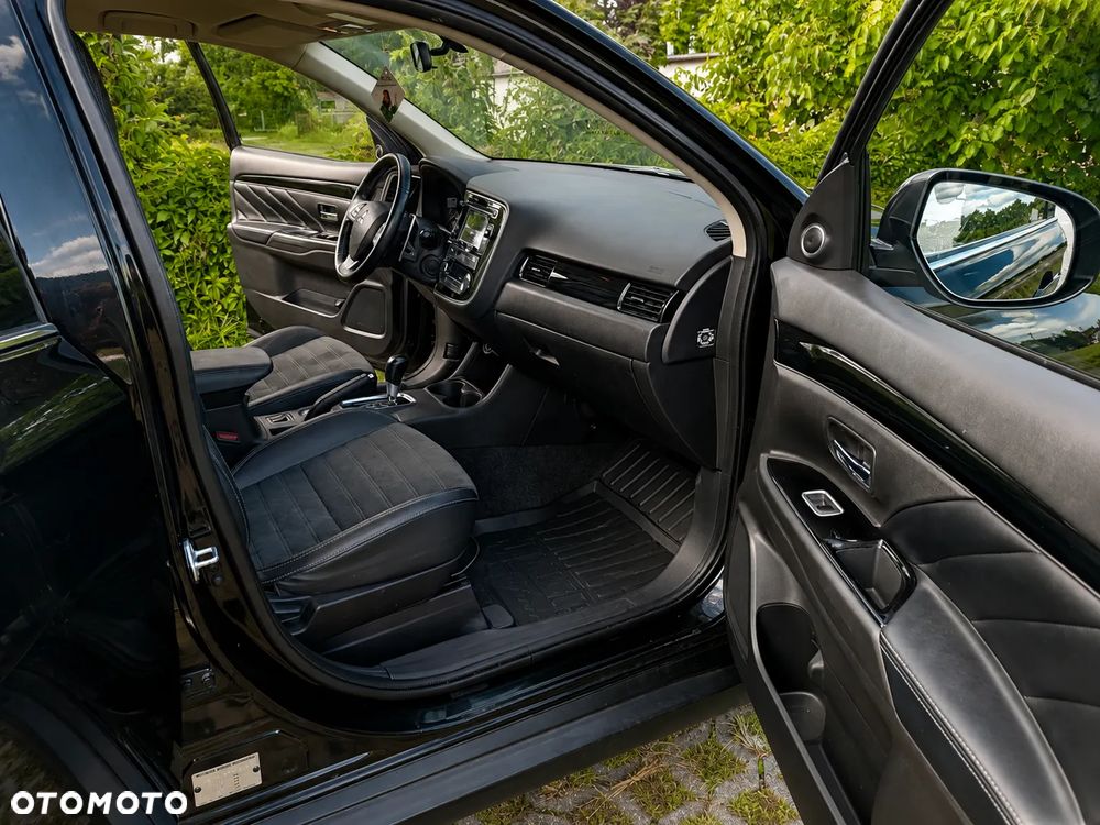 Mitsubishi Outlander 2.0 Intense + CVT - 8