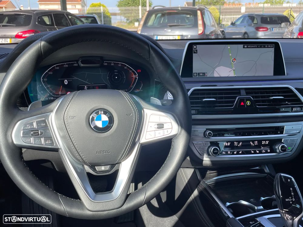 BMW 740 d xDrive Auto — fotografia 11