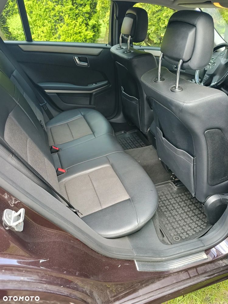 Mercedes-Benz Klasa E 220 CDI DPF BlueEFFICIENCY Automatik Avantgarde - 8