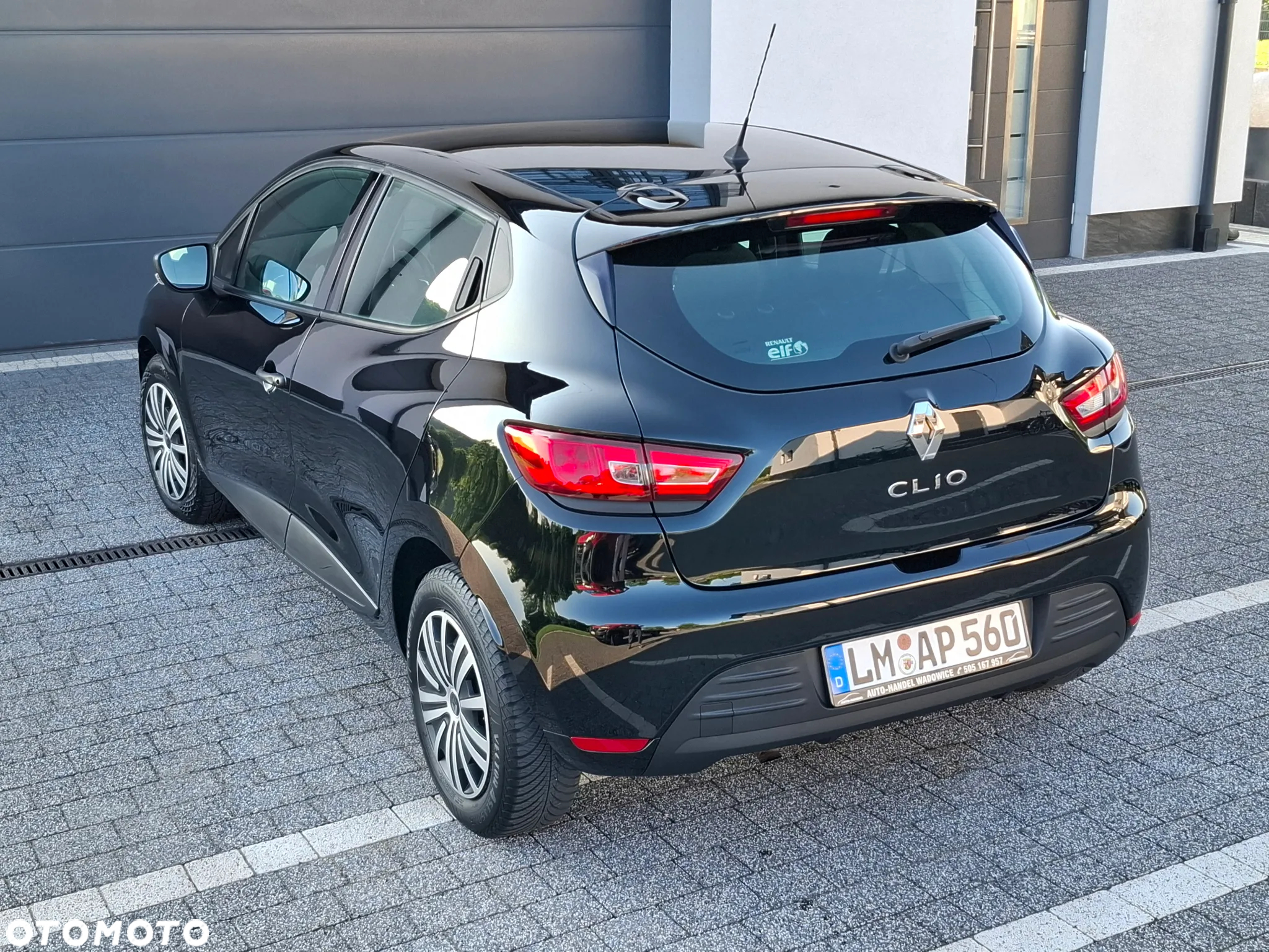 Renault Clio 0.9 TCe Limited - 10