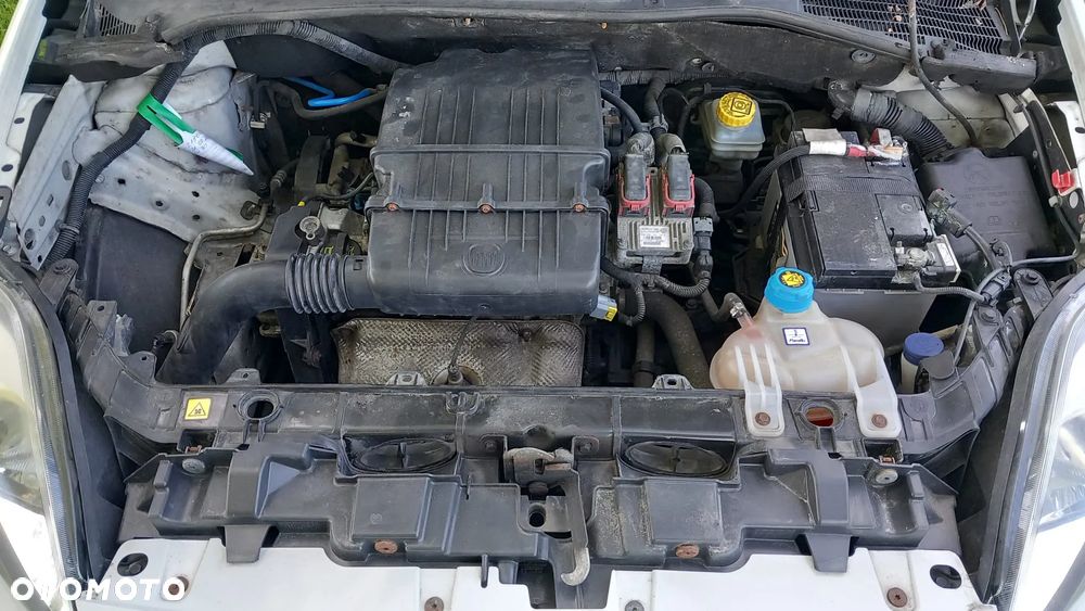 Fiat Punto 1.4 Easy S&S - 8