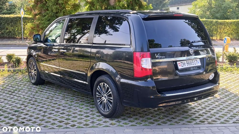 Lancia Voyager 2.8 Multijet 16v Platinum - 14