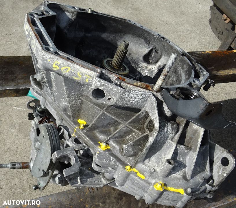 Cutie viteze Nissan Qashqai 1.5 DCI E4 110 CP tractiune fata - 2