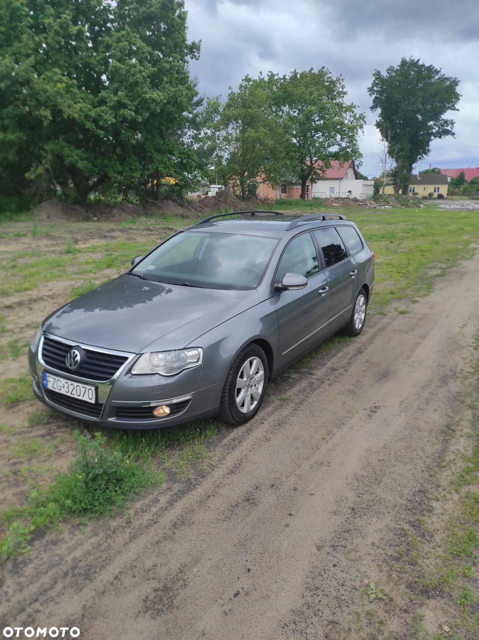 Volkswagen Passat 2.0 TDI Comfortline - 14
