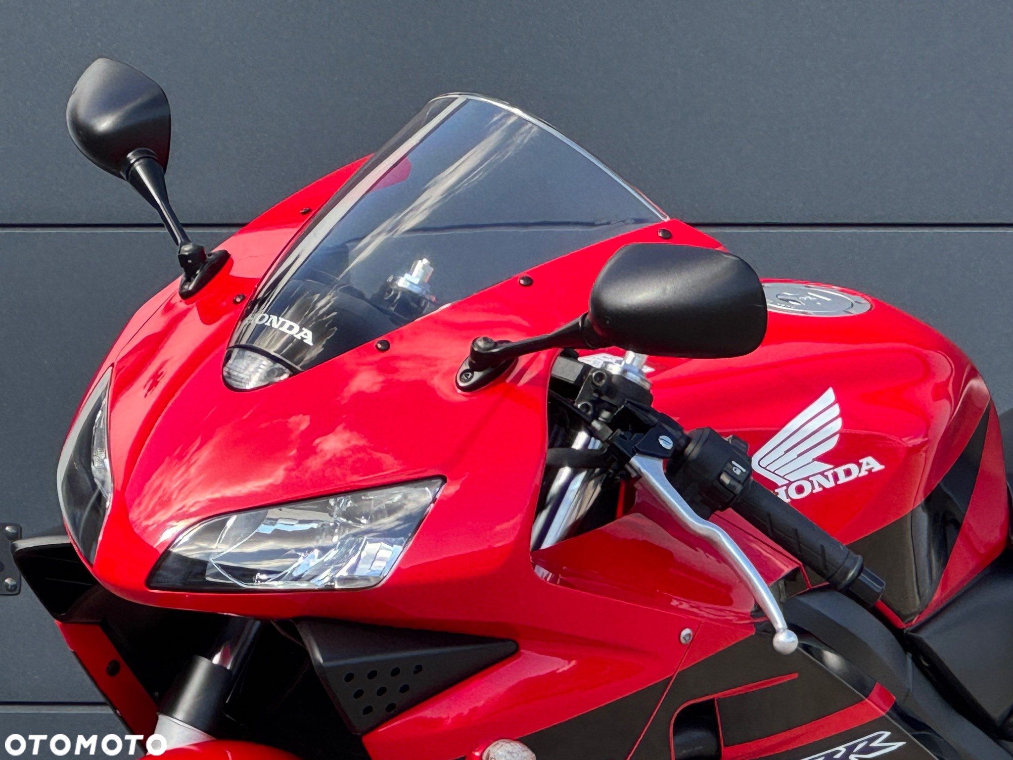 Honda CBR - 11
