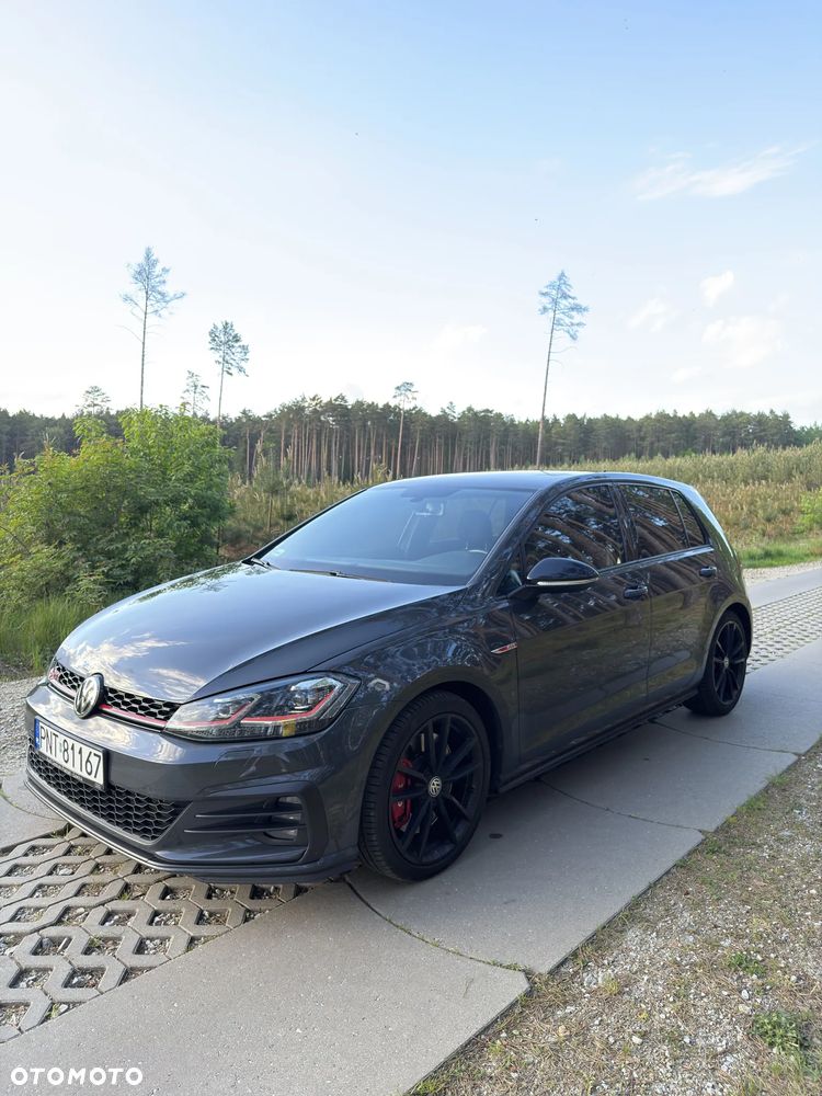 Volkswagen Golf GTI (BlueMotion Technology) DSG Performance - 6