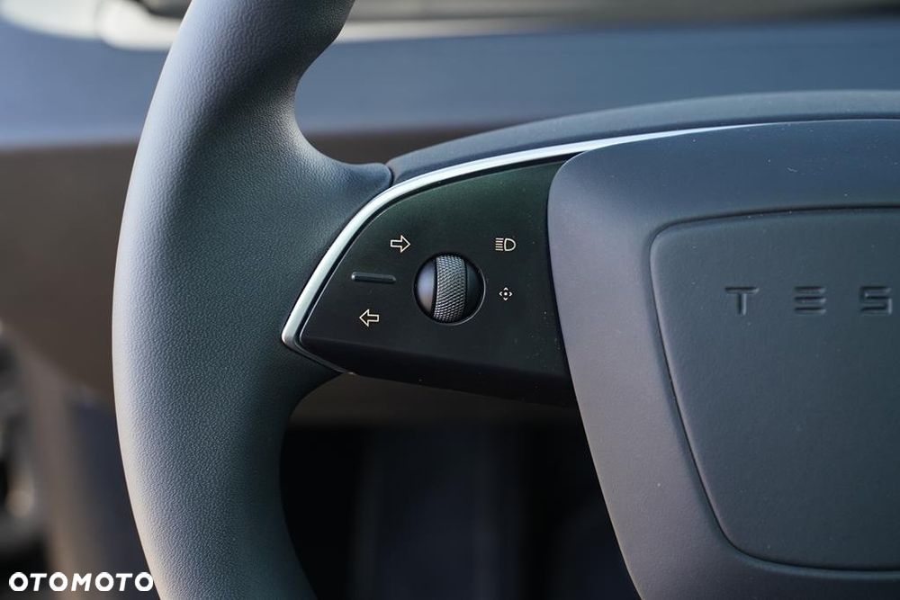 Tesla Model 3 RWD Premium - 14