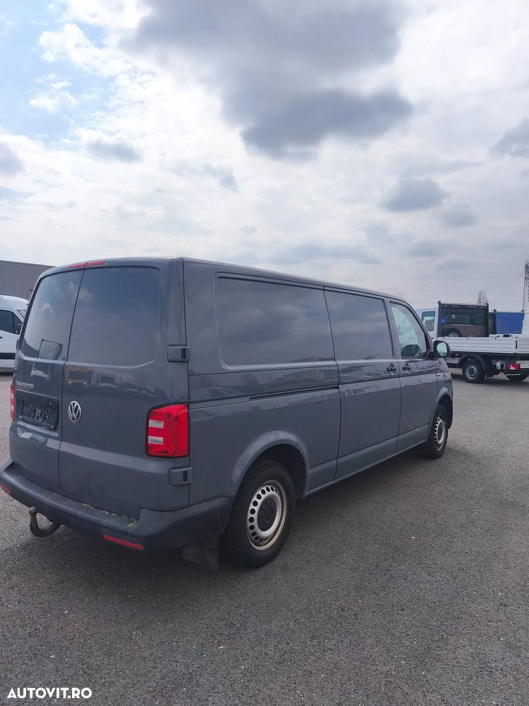 Volkswagen Transporter - 2