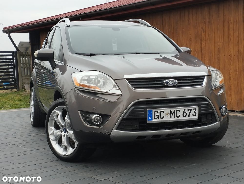 Ford Kuga 2.0 TDCi 2x4 Titanium - 2