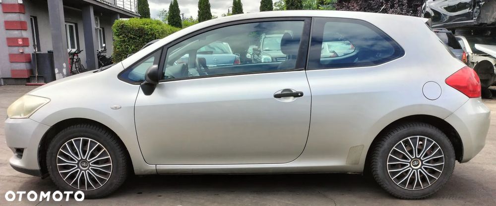 TOYOTA AURIS 1.6 E15 3D LICZNIK ZEGARY PANEL RADIO KLAPA BAGAŻNIKA ZDERZAK PRZÓD TYŁ DRZWI PRZÓD TYŁ MASKA BŁOTNIK LAMPA PAS PRZEDNI SZYBA LUSTERKO SILNIK SKRZYNIA CAŁY NA CZĘŚCI - 5