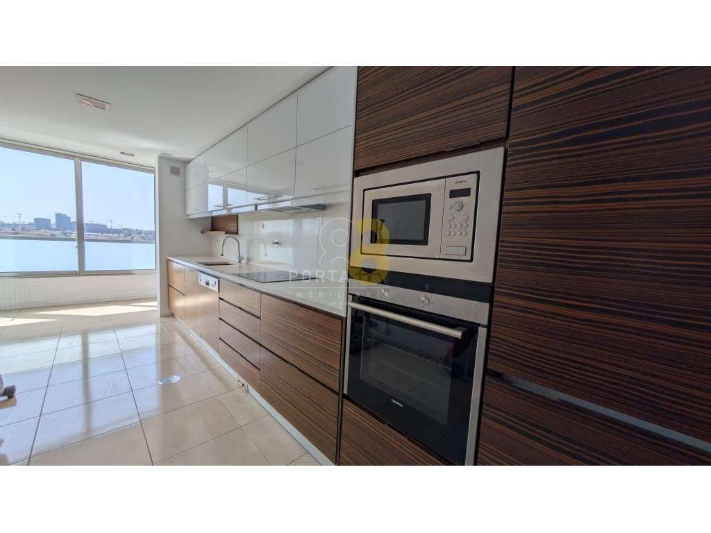 Apartamento T4 com vistas de rio inalteráveis - Vila Nova de Gaia - Grande imagem: 4/26