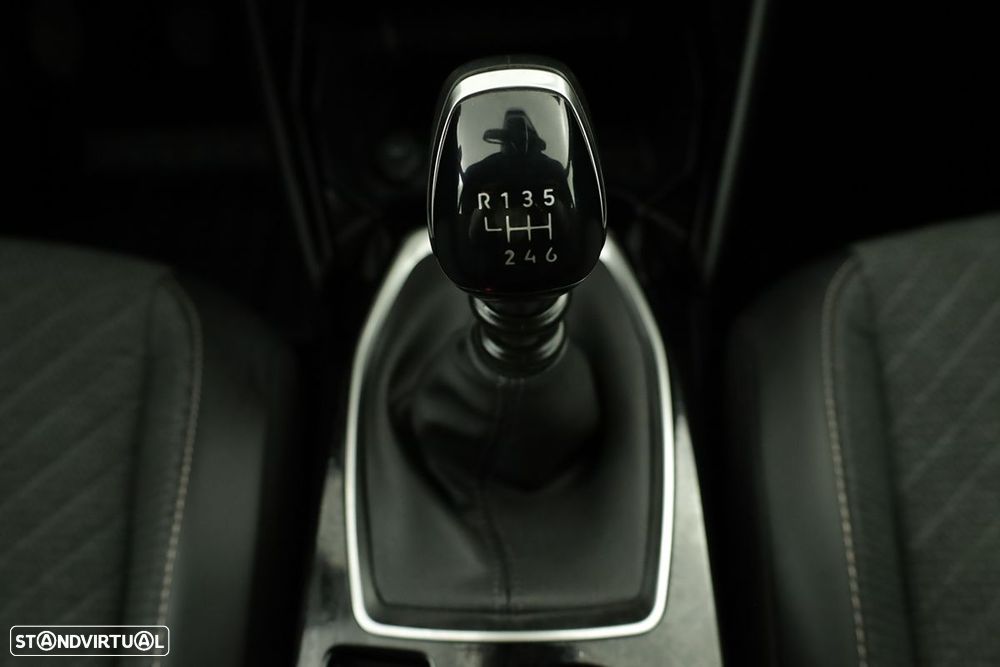 Peugeot 2008 1.2 PureTech Allure - 14