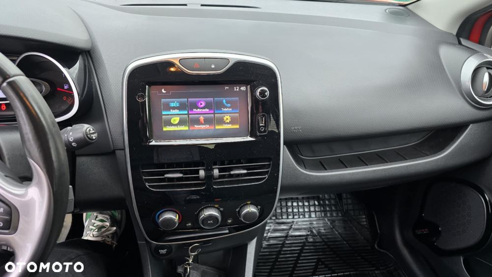 Renault Clio - 10