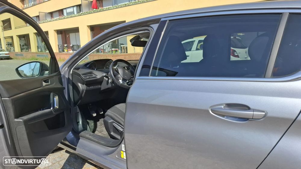 Peugeot 308 1.6 BlueHDi Allure - 3