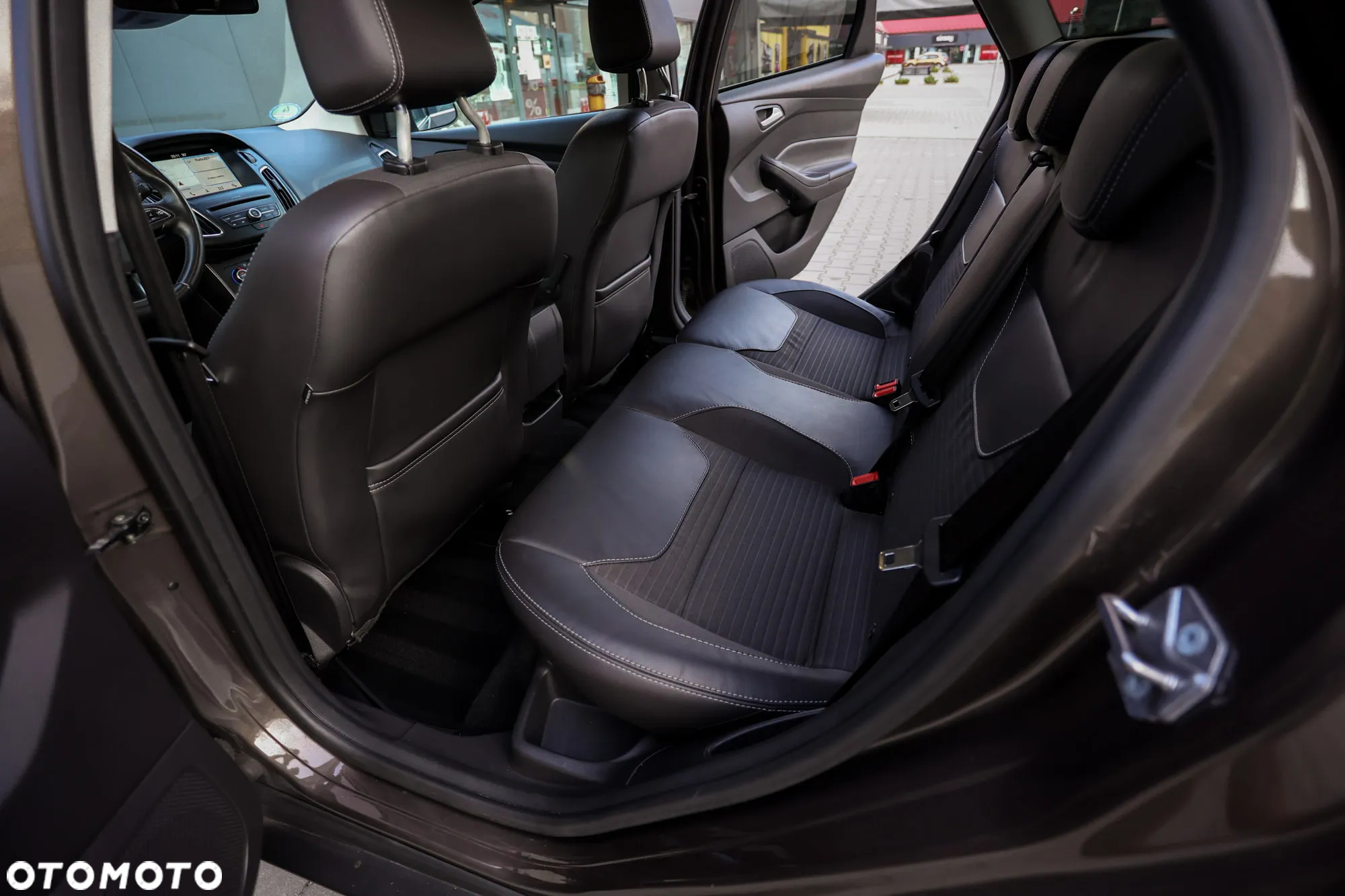 Ford Focus 1.5 EcoBoost Start-Stopp-System Business Edition - 23
