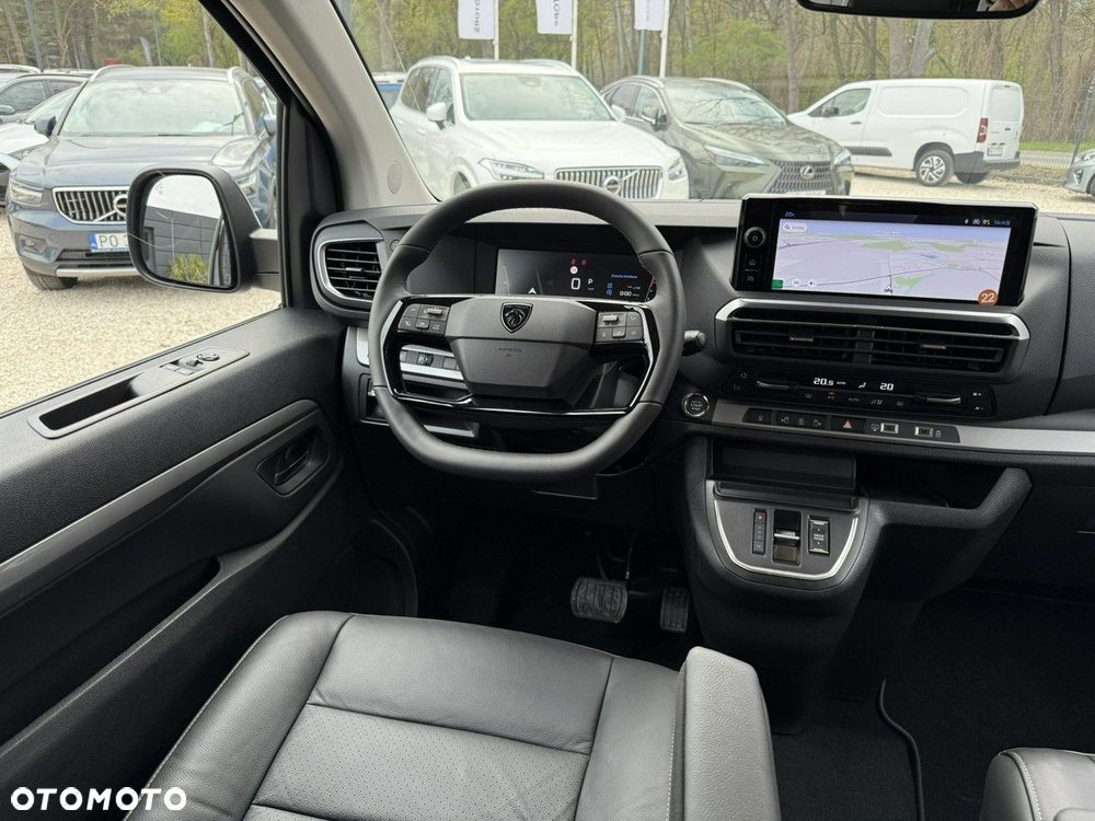 Peugeot Traveller - 28