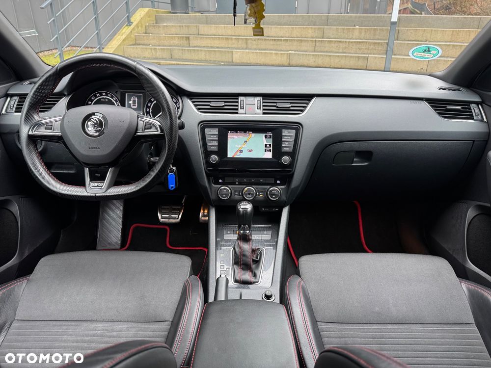 Skoda Octavia 2.0 TDI DSG RS - 21