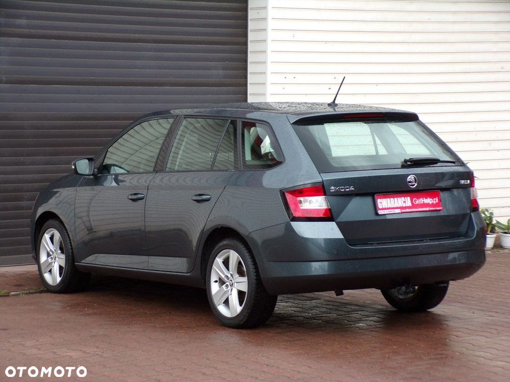 Skoda Fabia 1.0 TSI Tour - 10