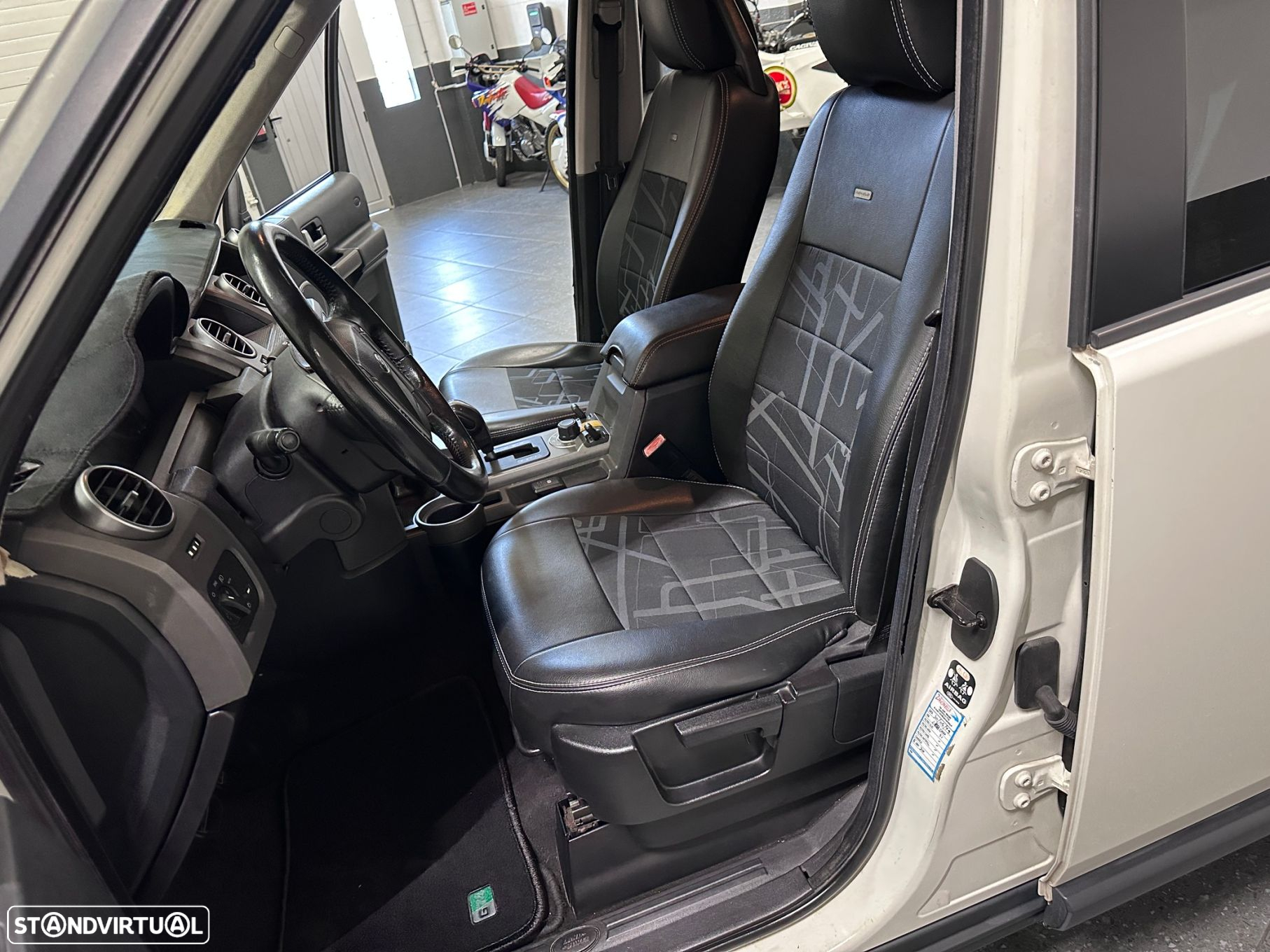 Land Rover Discovery 3 2.7 TD V6 SE Auto. - 23