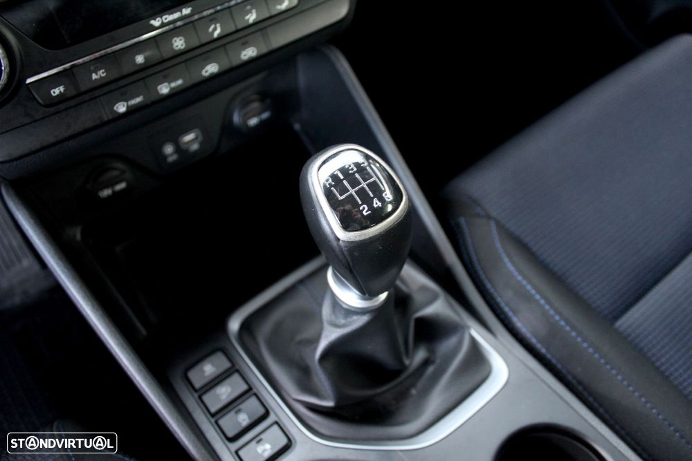 Hyundai Tucson 1.7 CRDi Executive - 12