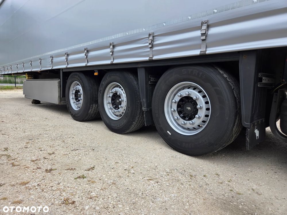 Schmitz Cargobull Standard / 2 osie podnoszone - 5