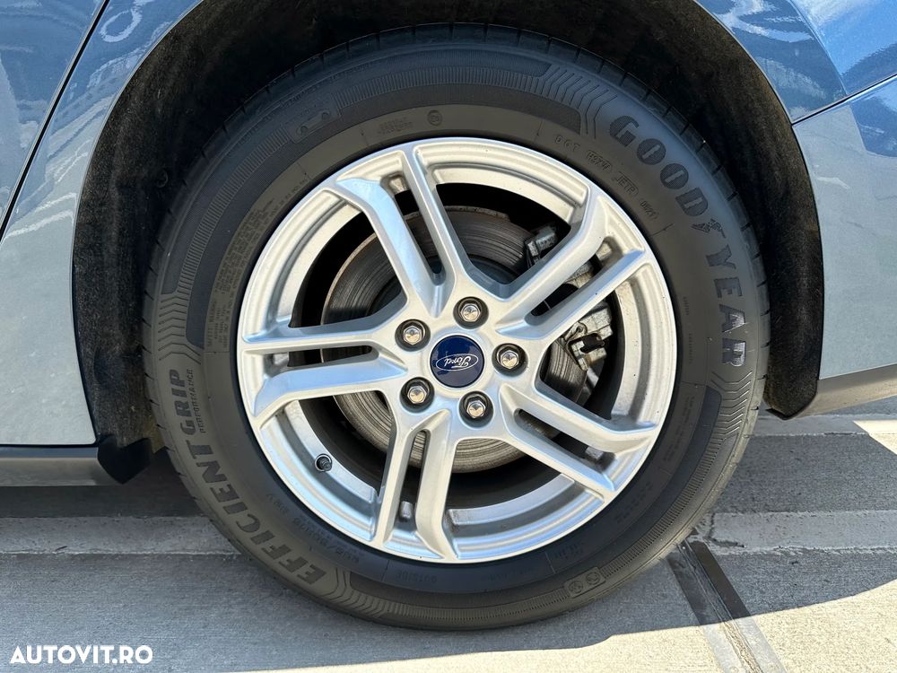 Ford Focus 1.0 EcoBoost MHEV Titanium - 28