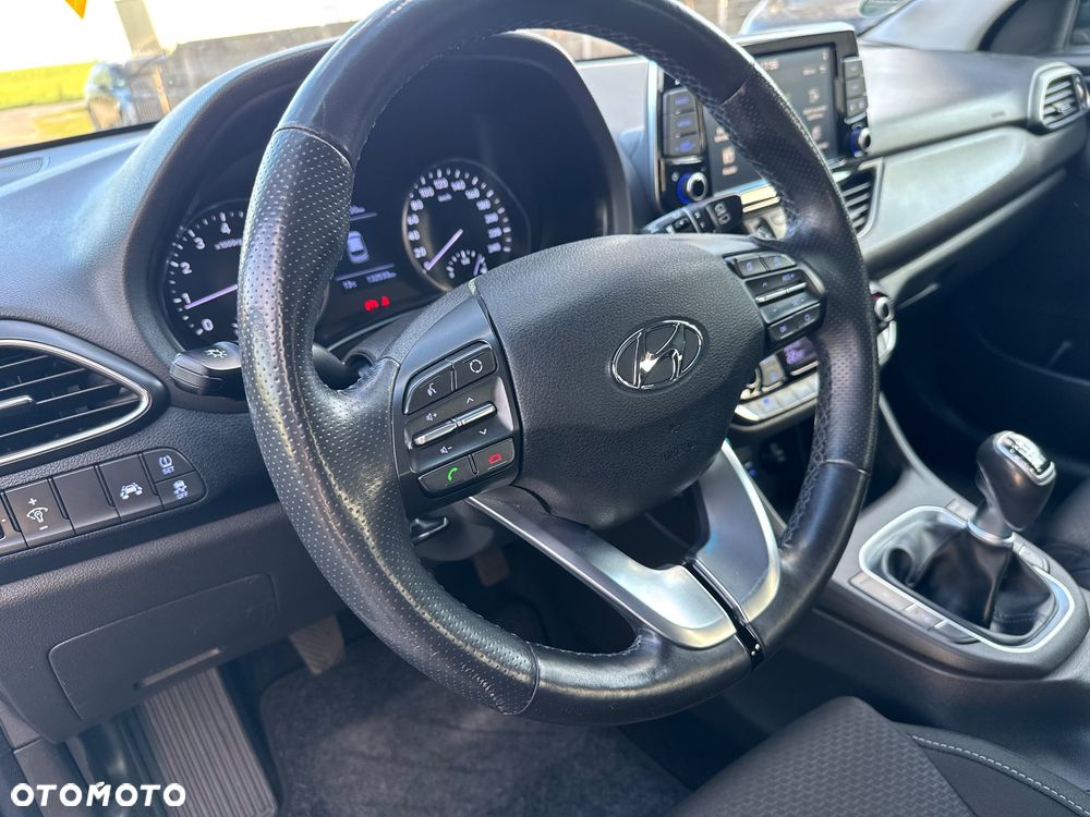 Hyundai i30 1.4 T-GDI YES!+ - 40