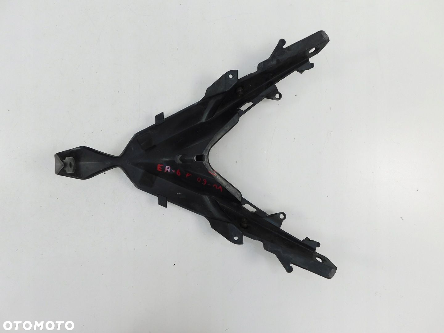 KAWASAKI ER6F 09-11 WYPEŁNIENIE CZASZY NOSEK - 6
