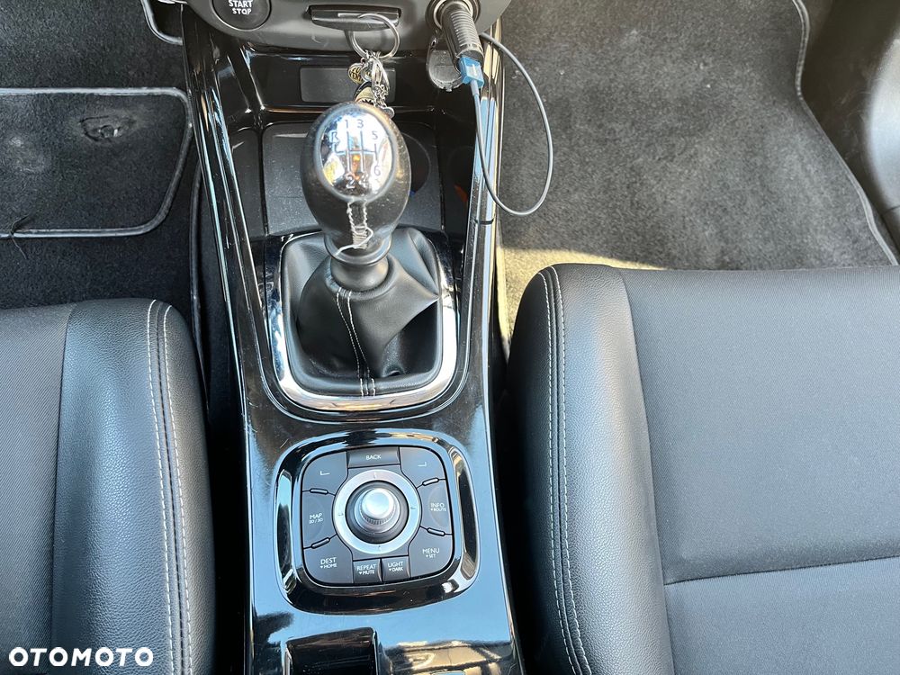 Renault Megane ENERGY TCe 115 Start & Stop Bose Edition - 22
