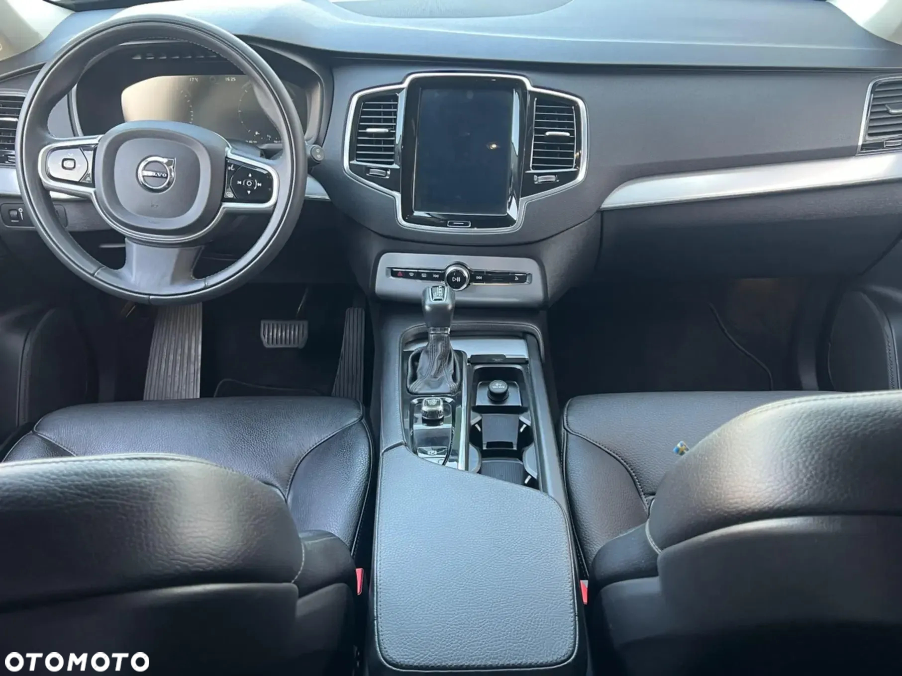Volvo XC 90 - 21