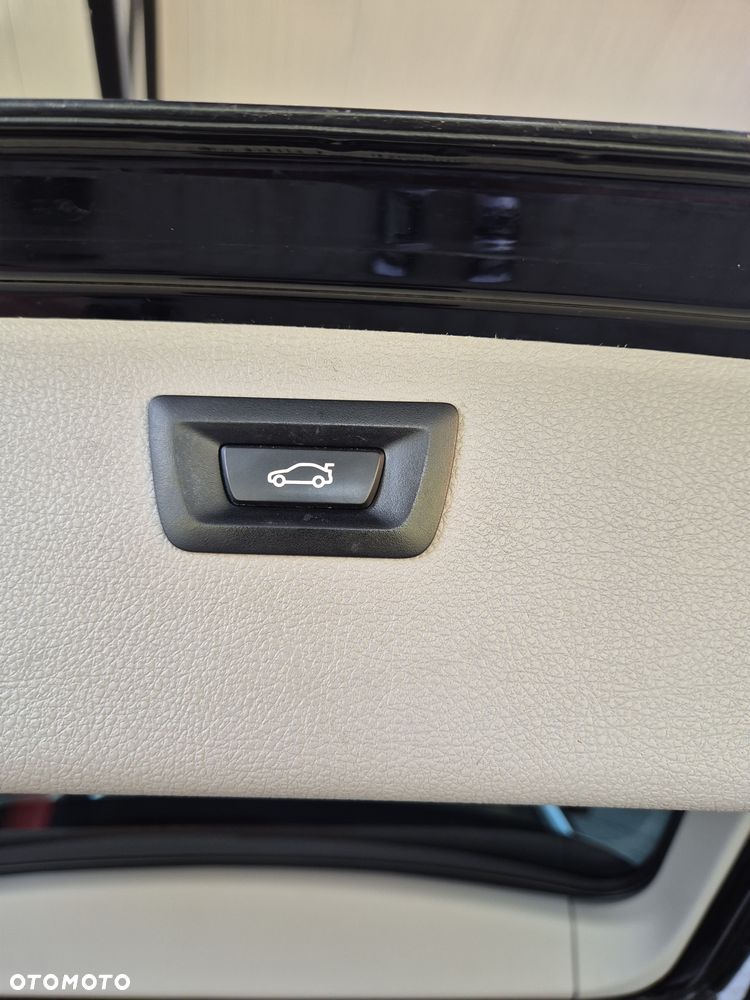 BMW Seria 3 320d Efficient Dynamic Edition - 24