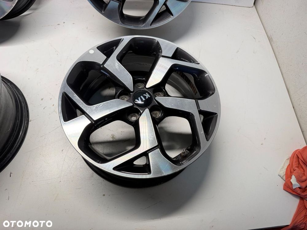 FELGI ALUMINIOWE 17 CALI KIA SPORTAGE IV 7JX17 ET48,5 52910-F1210 - 3