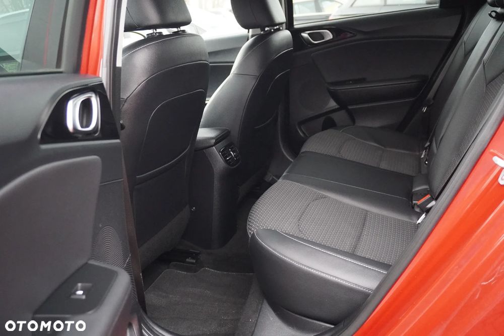 Kia Ceed 1.4 T-GDI DCT OPF Spirit - 36