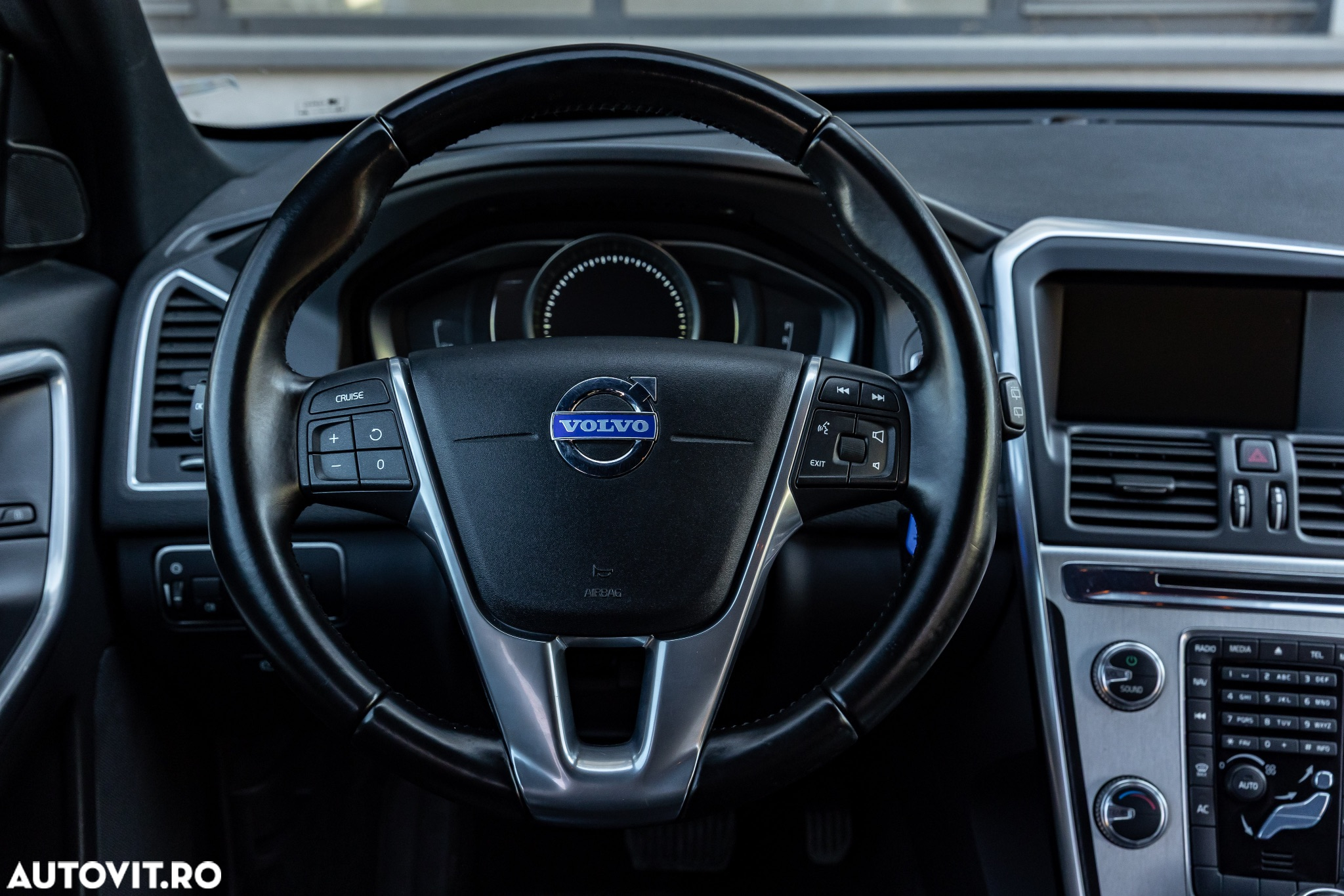 Volvo XC 60 D5 AWD Aut. Summum - 9