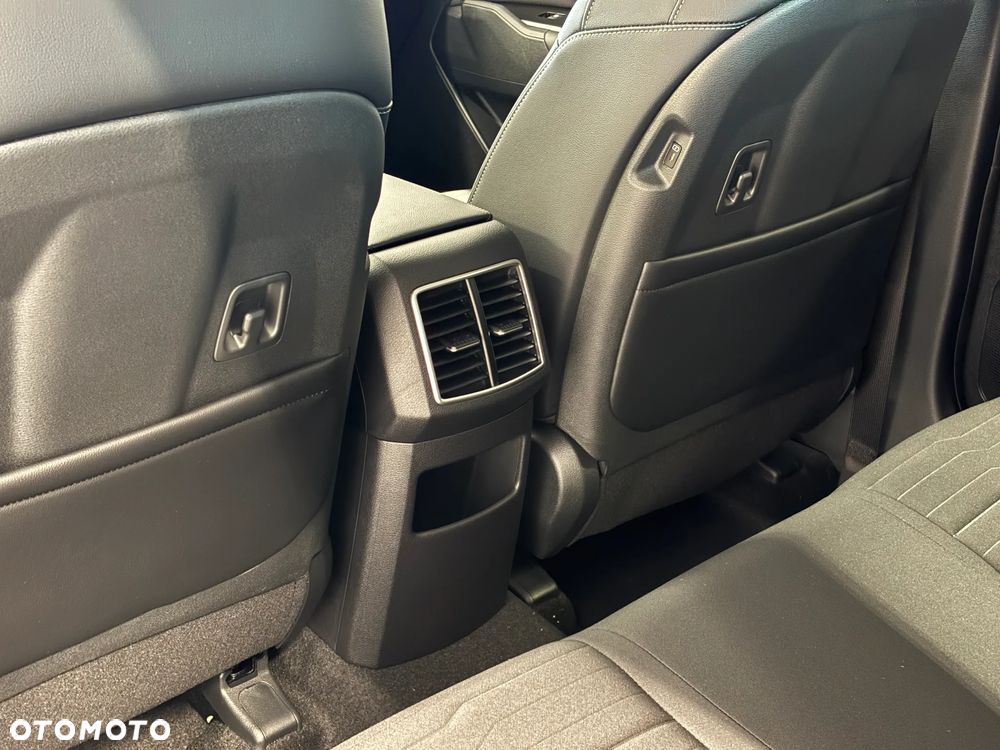 Kia Sportage - 12