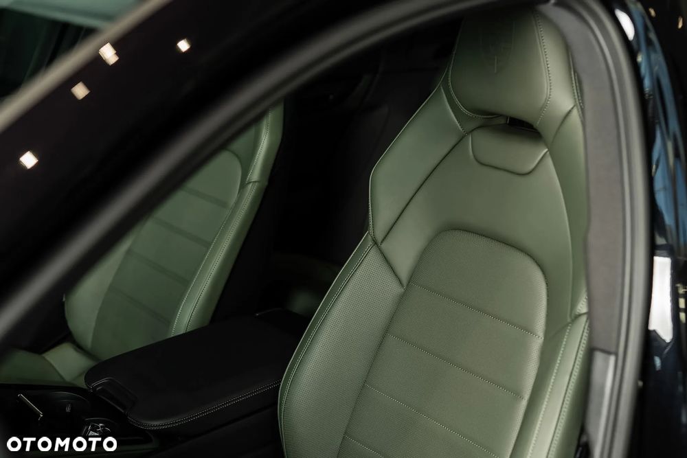 Porsche Panamera 4 - 31